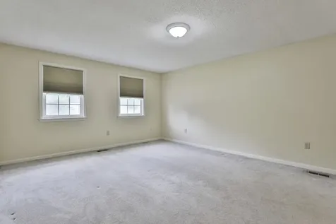 4 Spindlewick Drive Nashua NH 03062