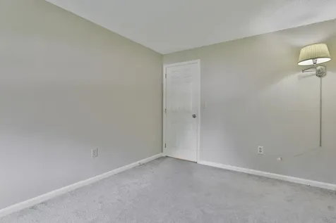 4 Spindlewick Drive Nashua NH 03062