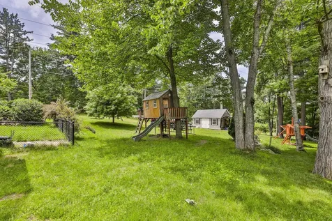 4 Spindlewick Drive Nashua NH 03062