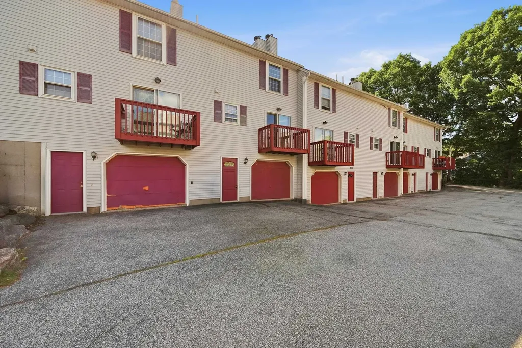 94 Beech Hill Avenue Manchester NH 03103