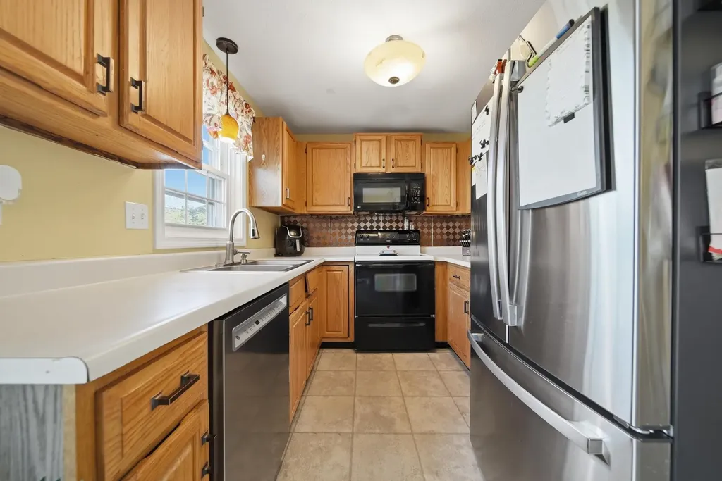 94 Beech Hill Avenue Manchester NH 03103