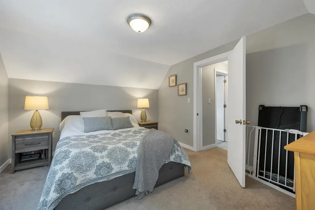 227 Pine Street Laconia NH 03246