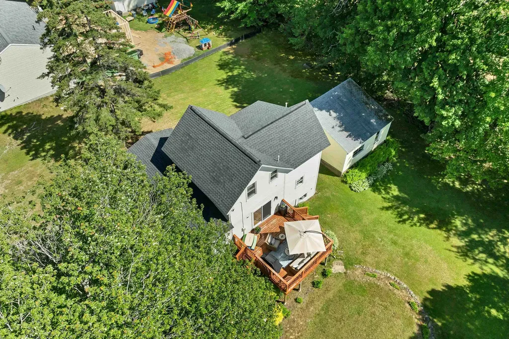 227 Pine Street Laconia NH 03246
