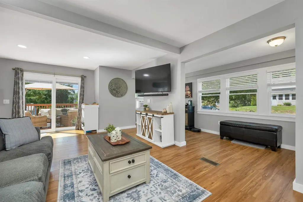 227 Pine Street Laconia NH 03246