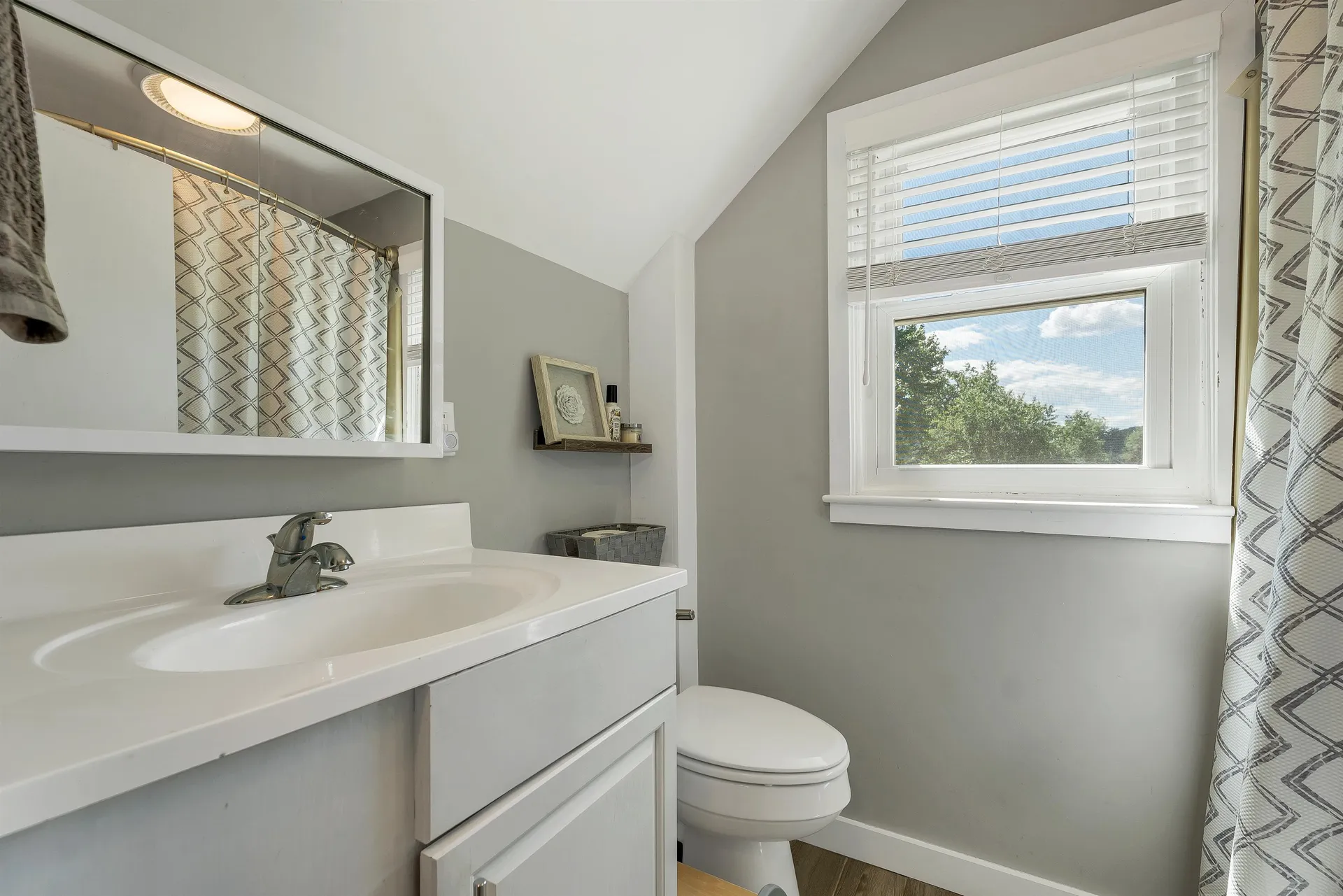 227 Pine Street Laconia NH 03246