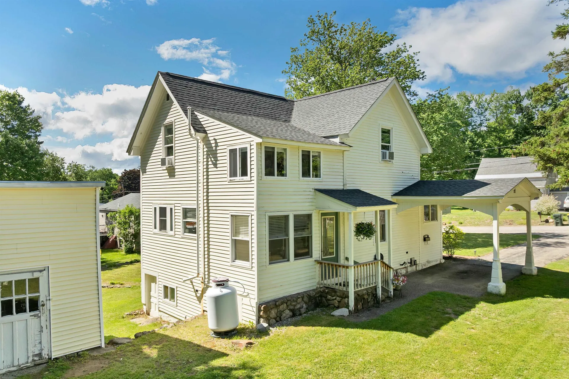 227 Pine Street Laconia NH 03246