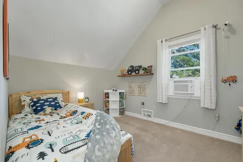 227 Pine Street Laconia NH 03246