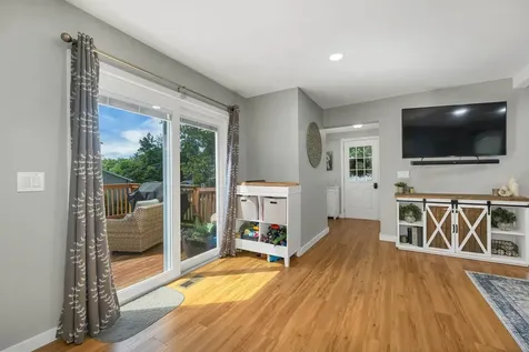 227 Pine Street Laconia NH 03246