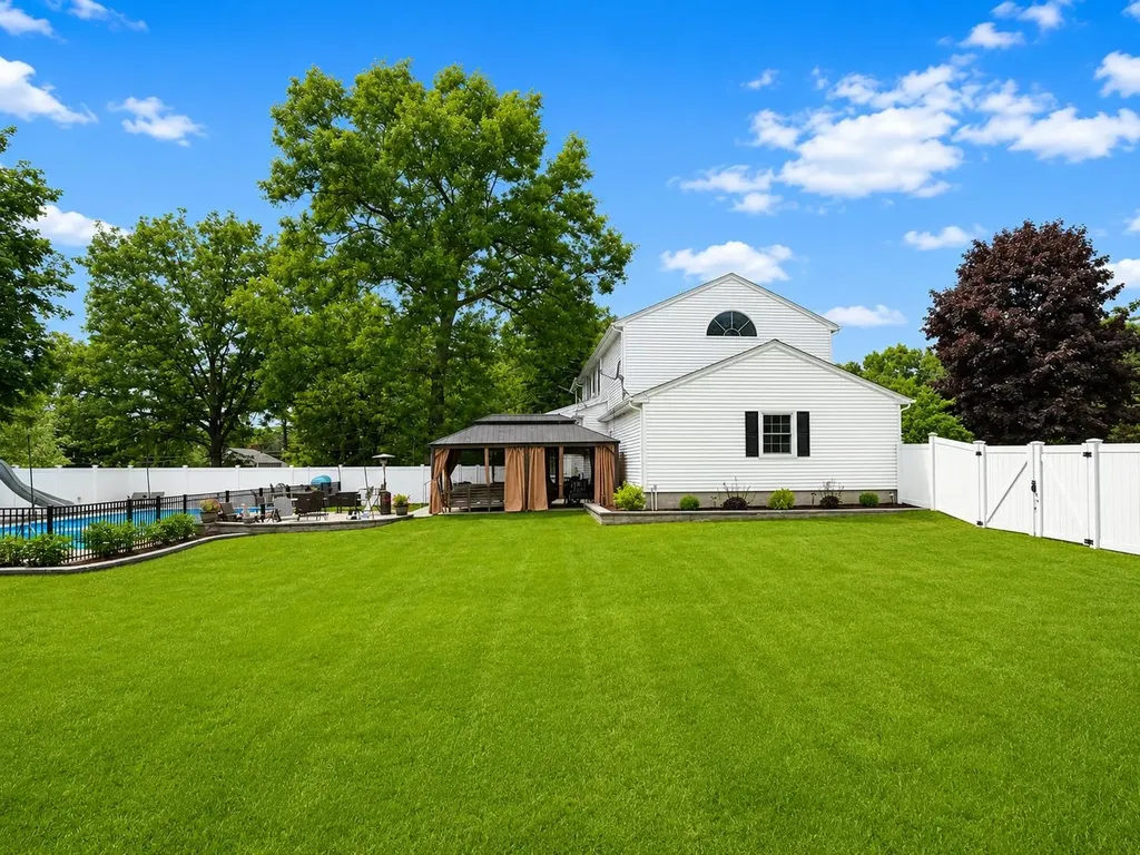 1 Valleyview Drive Merrimack NH 03054
