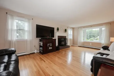 1 Valleyview Drive Merrimack NH 03054