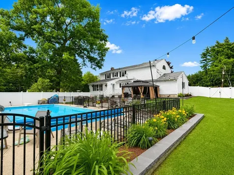 1 Valleyview Drive Merrimack NH 03054