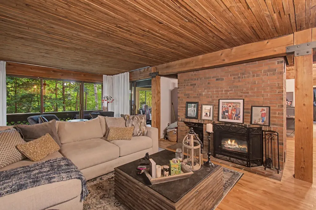 122 Redrock Drive Burlington VT 05401