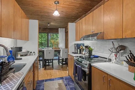 122 Redrock Drive Burlington VT 05401