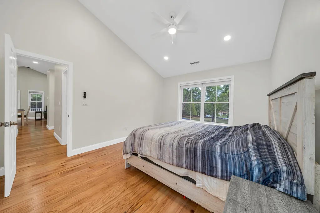 427 Middle Road Brentwood NH 03833