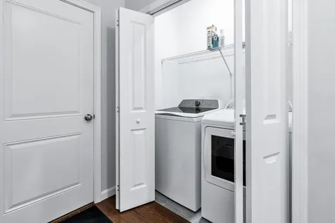 9 Venus Way Pelham NH 03076