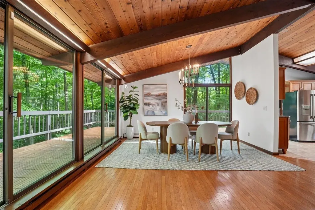 34 Van Dyke Road Hollis NH 03049
