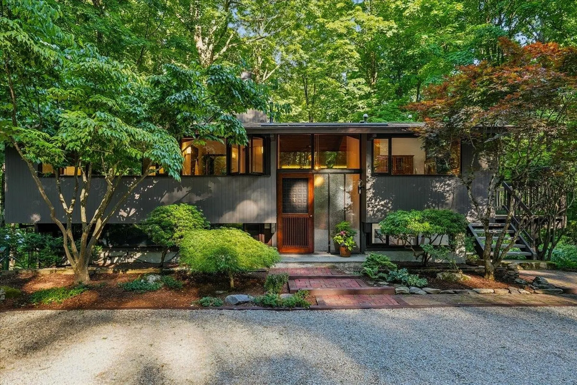 34 Van Dyke Road Hollis NH 03049