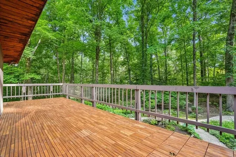 34 Van Dyke Road Hollis NH 03049