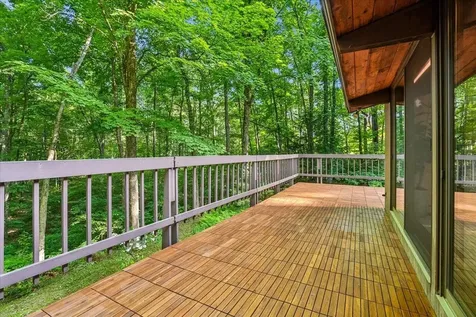 34 Van Dyke Road Hollis NH 03049