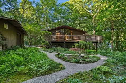 34 Van Dyke Road Hollis NH 03049