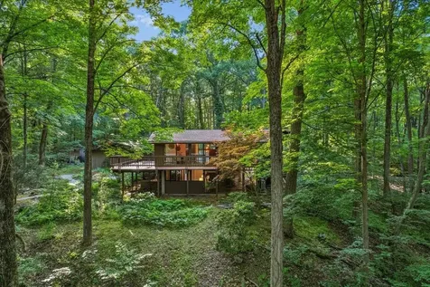 34 Van Dyke Road Hollis NH 03049