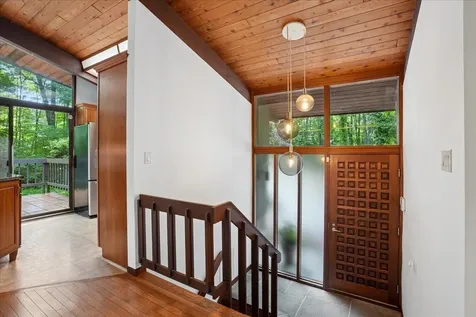 34 Van Dyke Road Hollis NH 03049