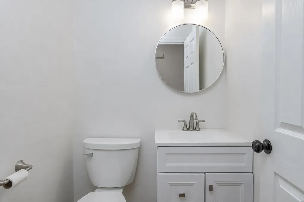 17 Jessica Drive Merrimack NH 03054