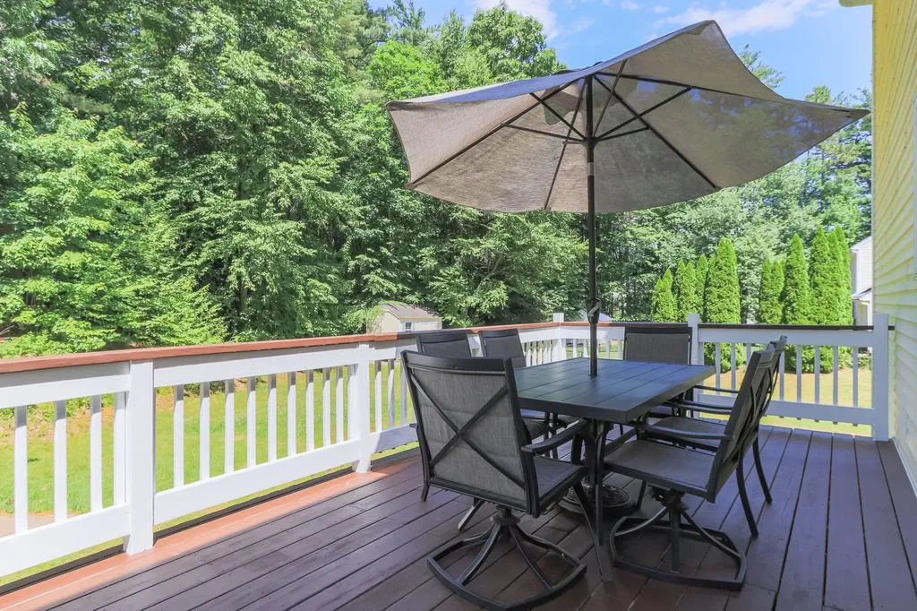 17 Jessica Drive Merrimack NH 03054