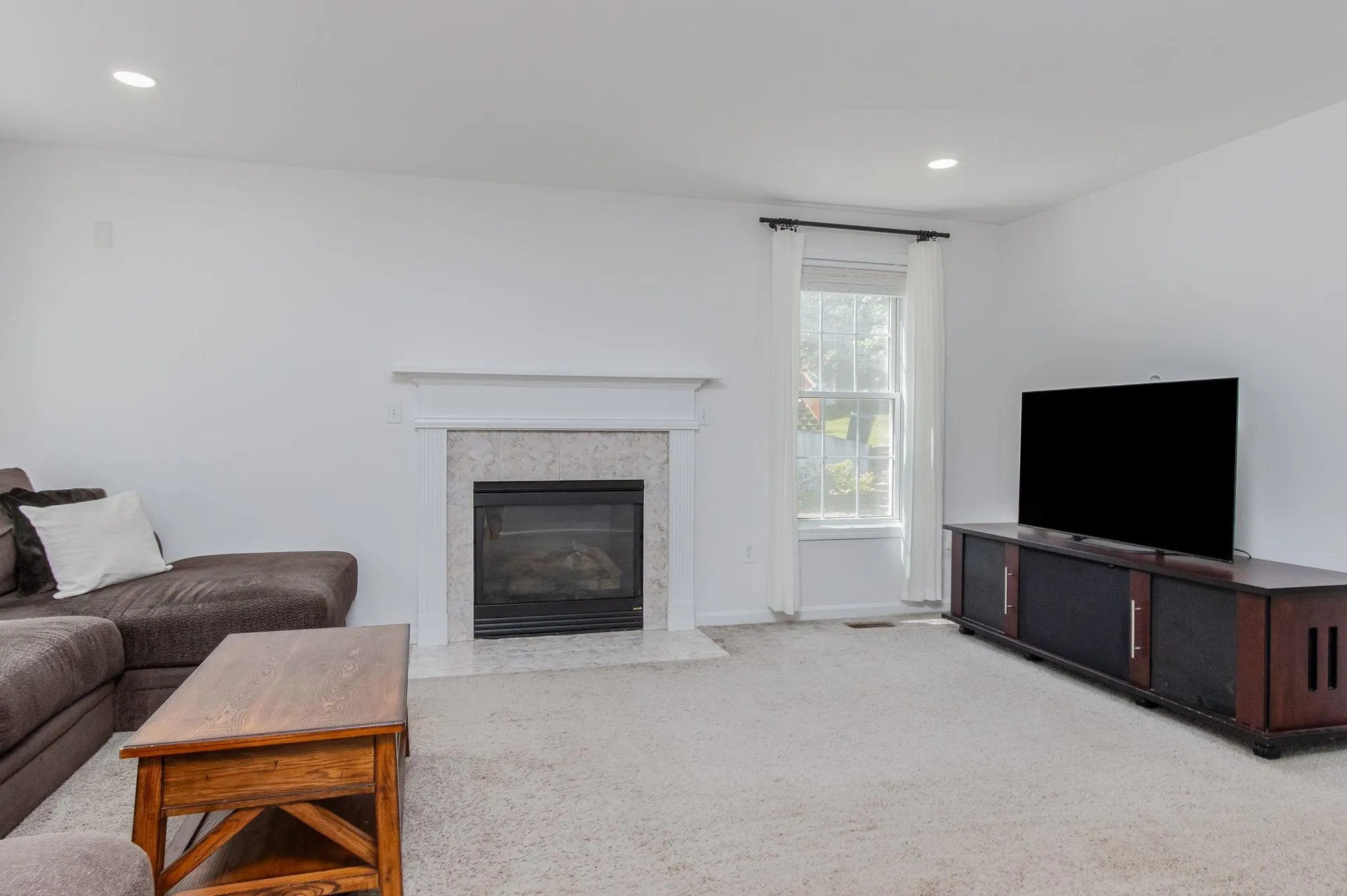 17 Jessica Drive Merrimack NH 03054
