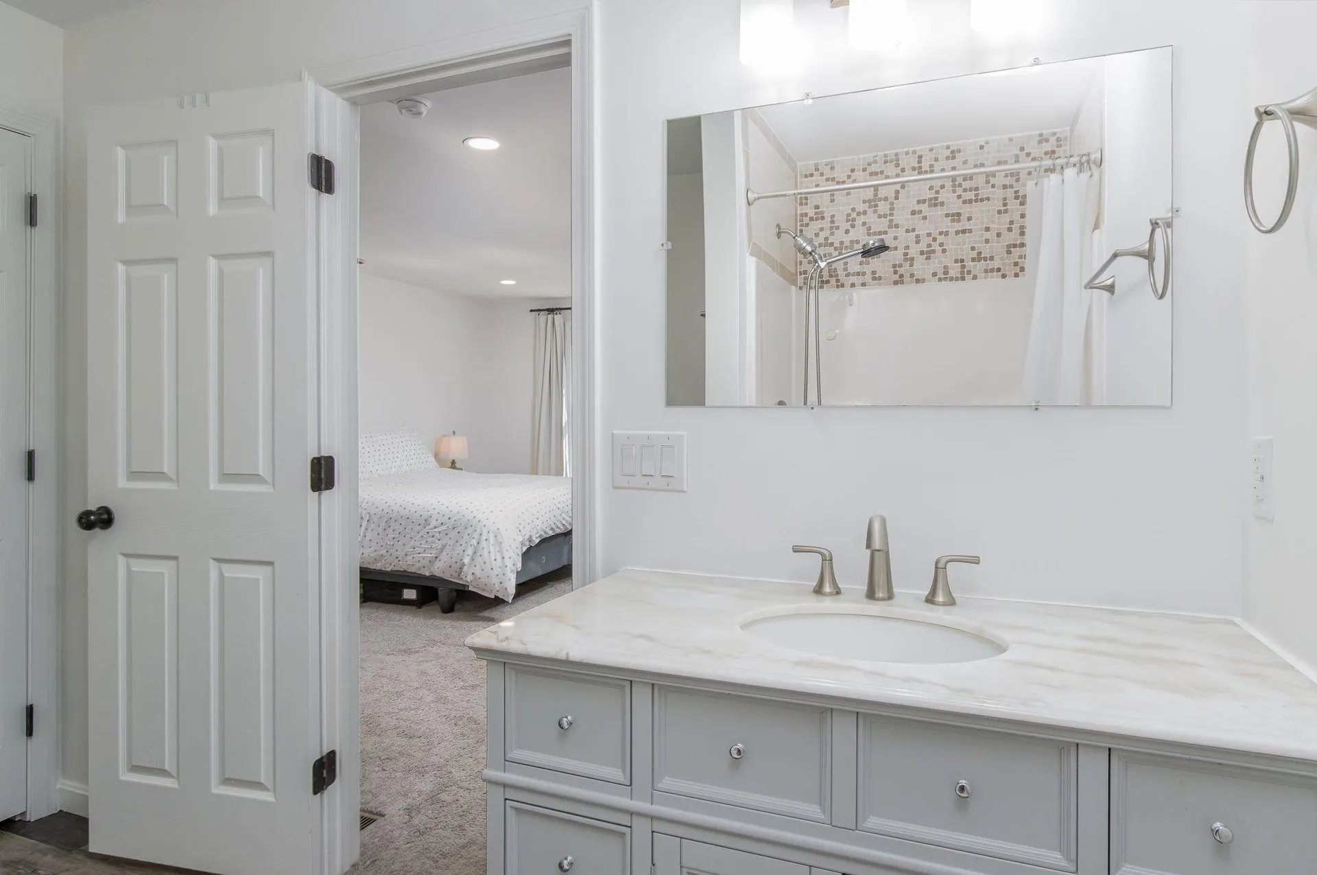 17 Jessica Drive Merrimack NH 03054