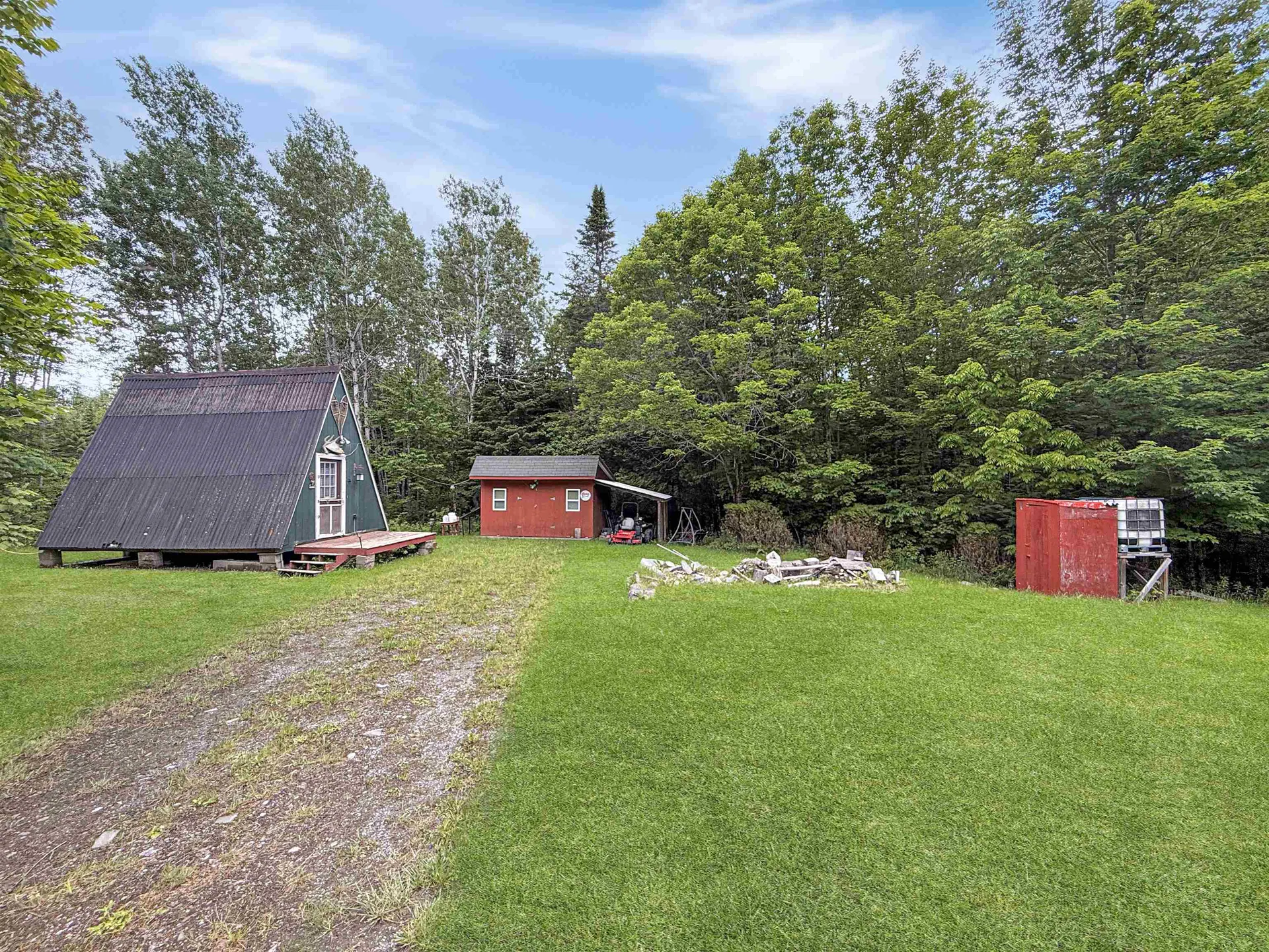 27 Placy Road Columbia NH 03576