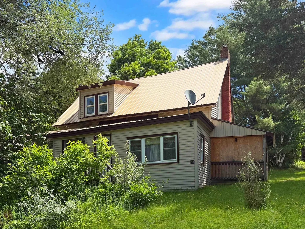 38 High Street Stewartstown NH 03576