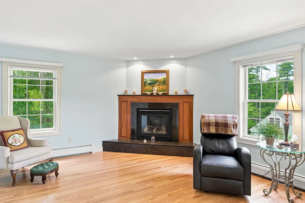 40 Lakewood Drive Alton NH 03810