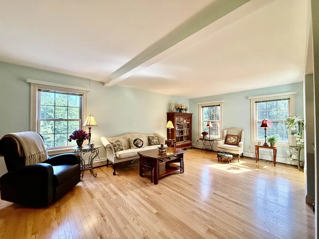 40 Lakewood Drive Alton NH 03810