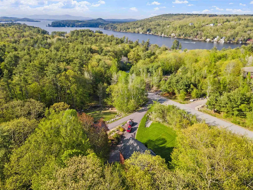 40 Lakewood Drive Alton NH 03810