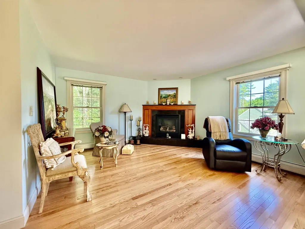 40 Lakewood Drive Alton NH 03810