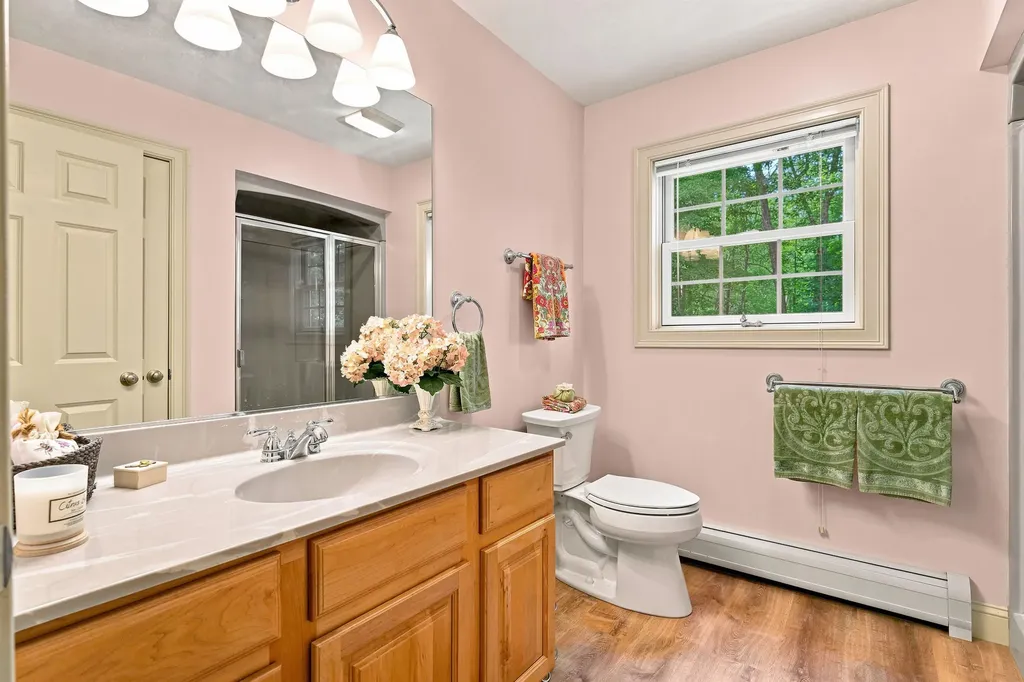 40 Lakewood Drive Alton NH 03810