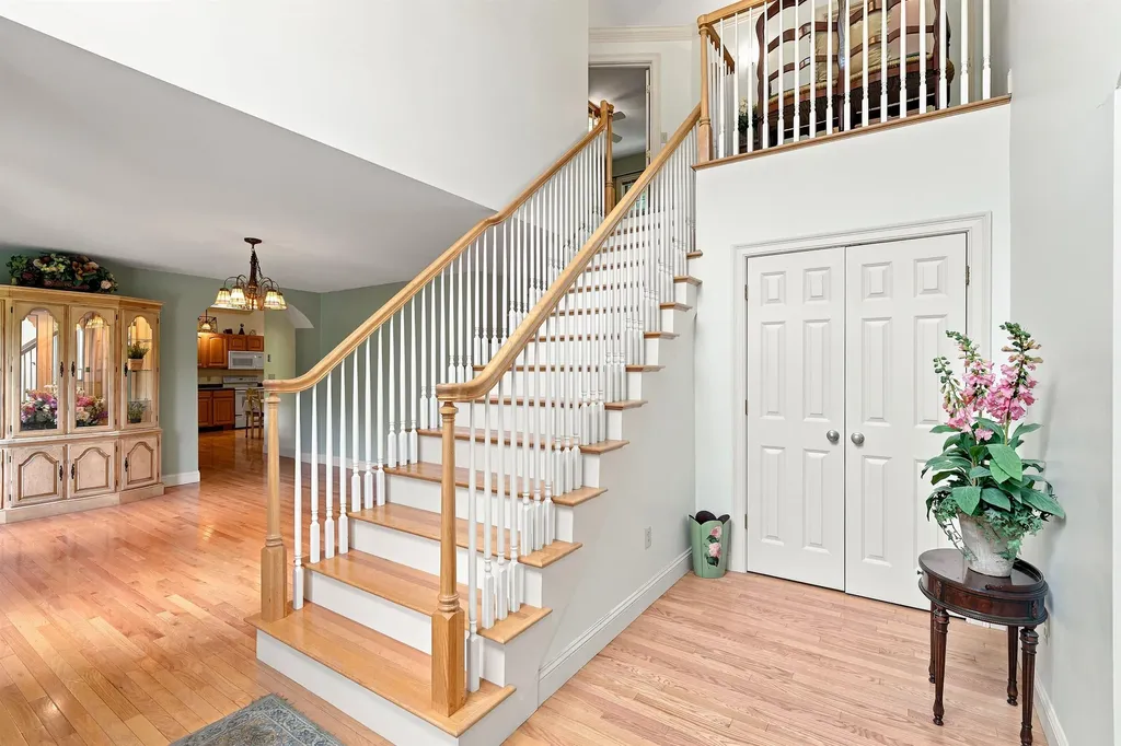 40 Lakewood Drive Alton NH 03810