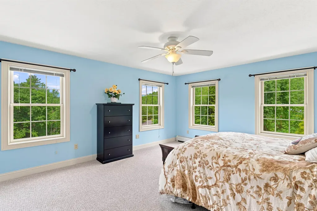40 Lakewood Drive Alton NH 03810