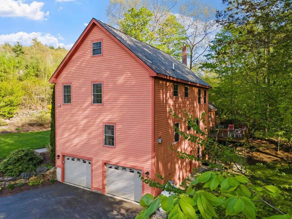 40 Lakewood Drive Alton NH 03810