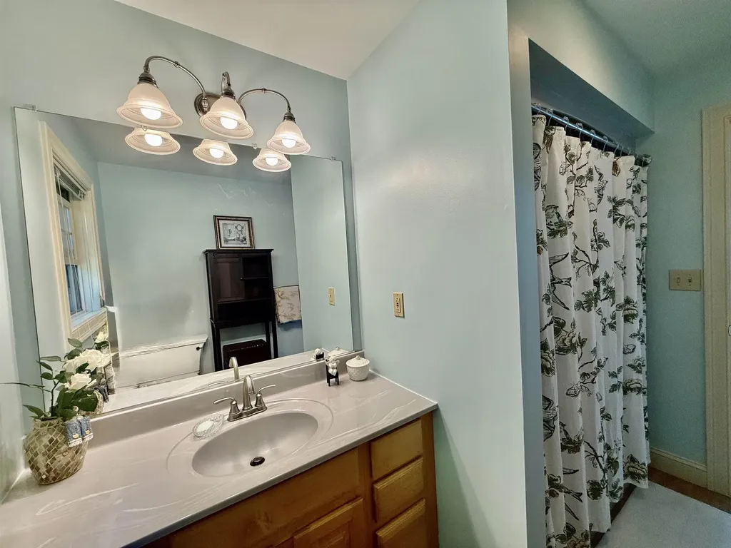 40 Lakewood Drive Alton NH 03810