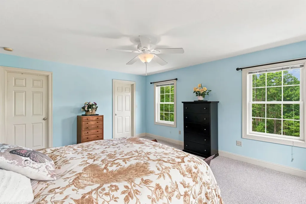 40 Lakewood Drive Alton NH 03810