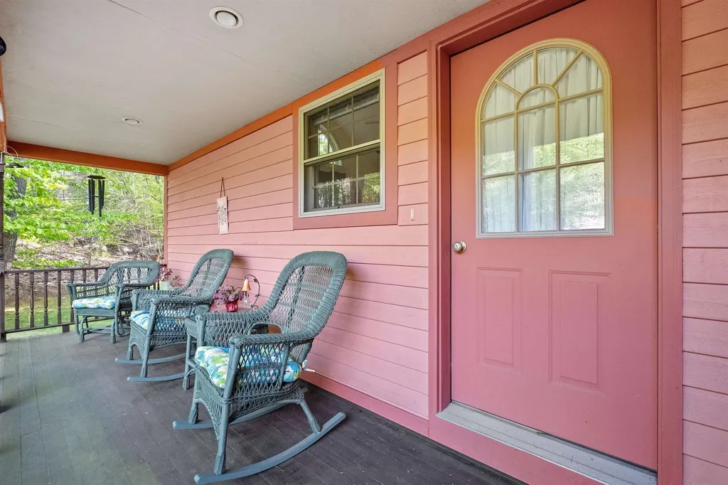 40 Lakewood Drive Alton NH 03810