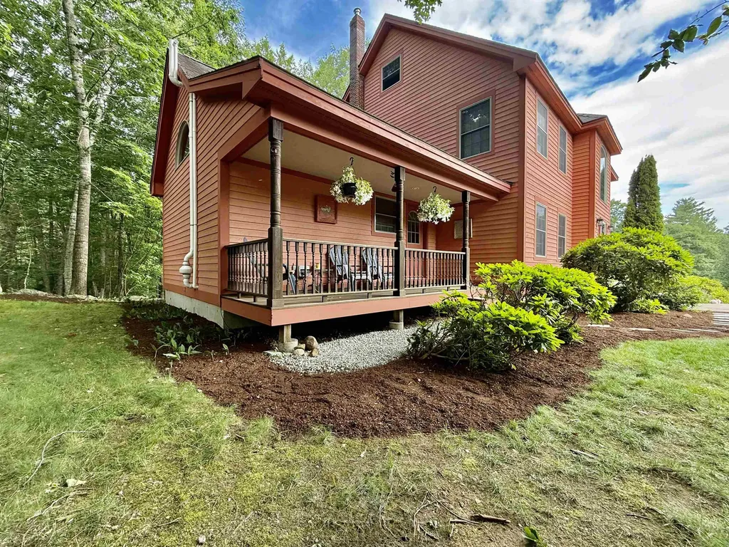 40 Lakewood Drive Alton NH 03810