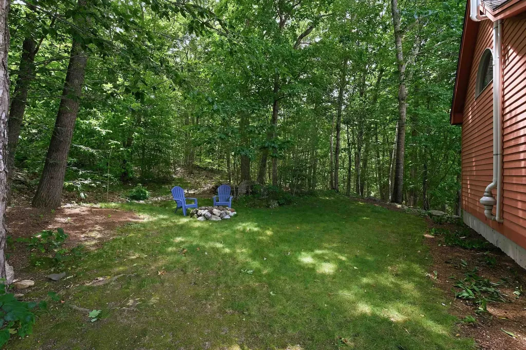 40 Lakewood Drive Alton NH 03810