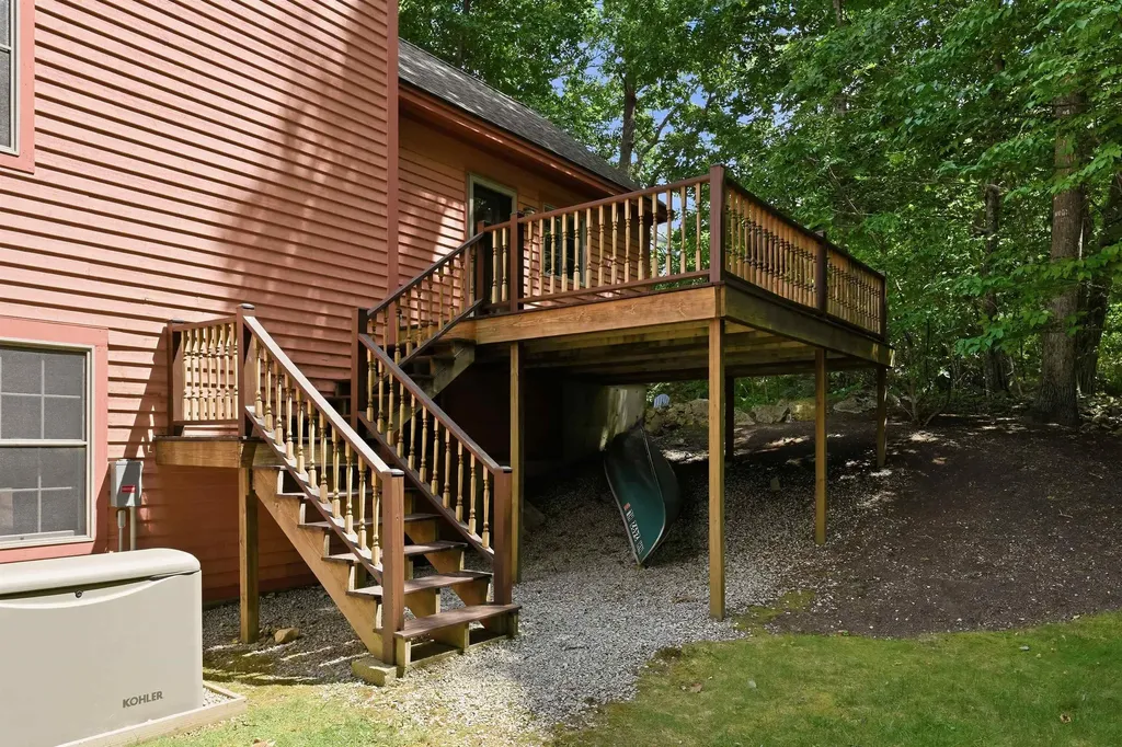 40 Lakewood Drive Alton NH 03810