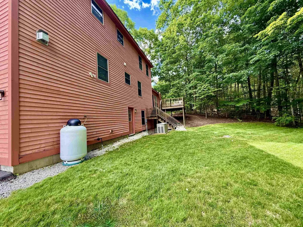 40 Lakewood Drive Alton NH 03810