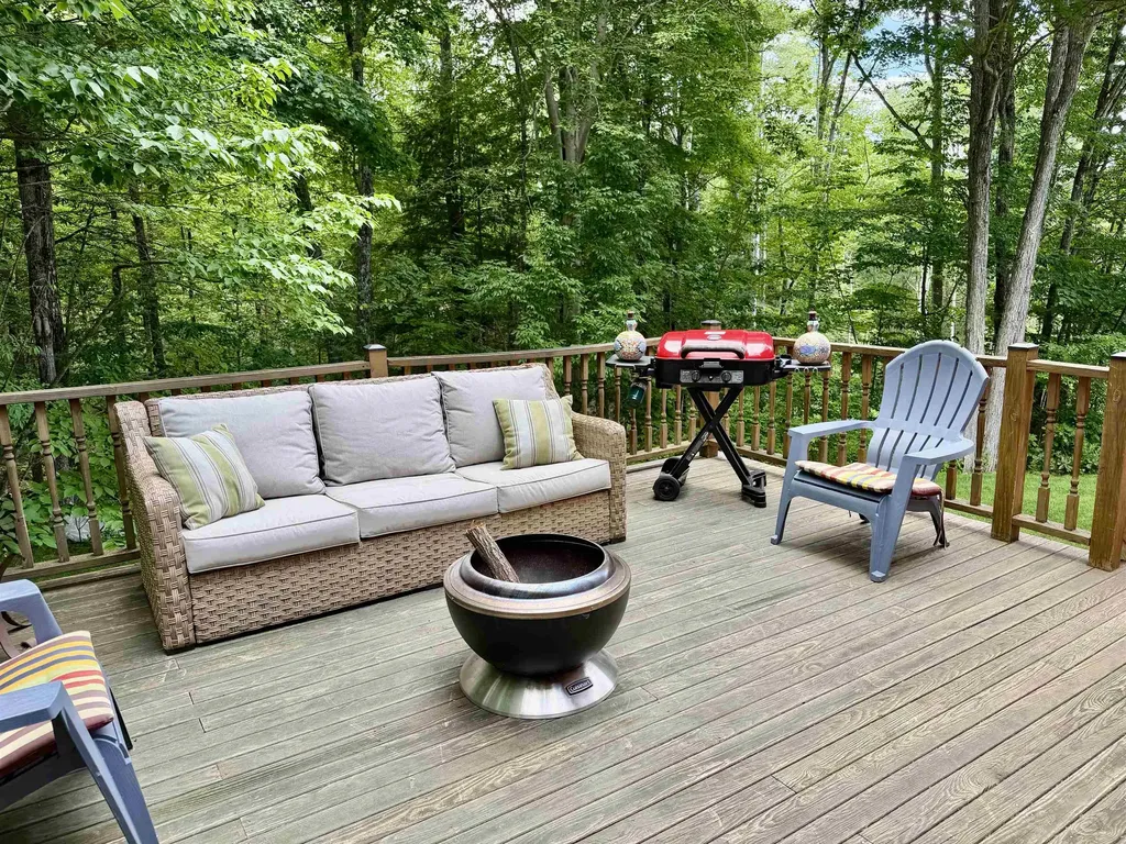 40 Lakewood Drive Alton NH 03810