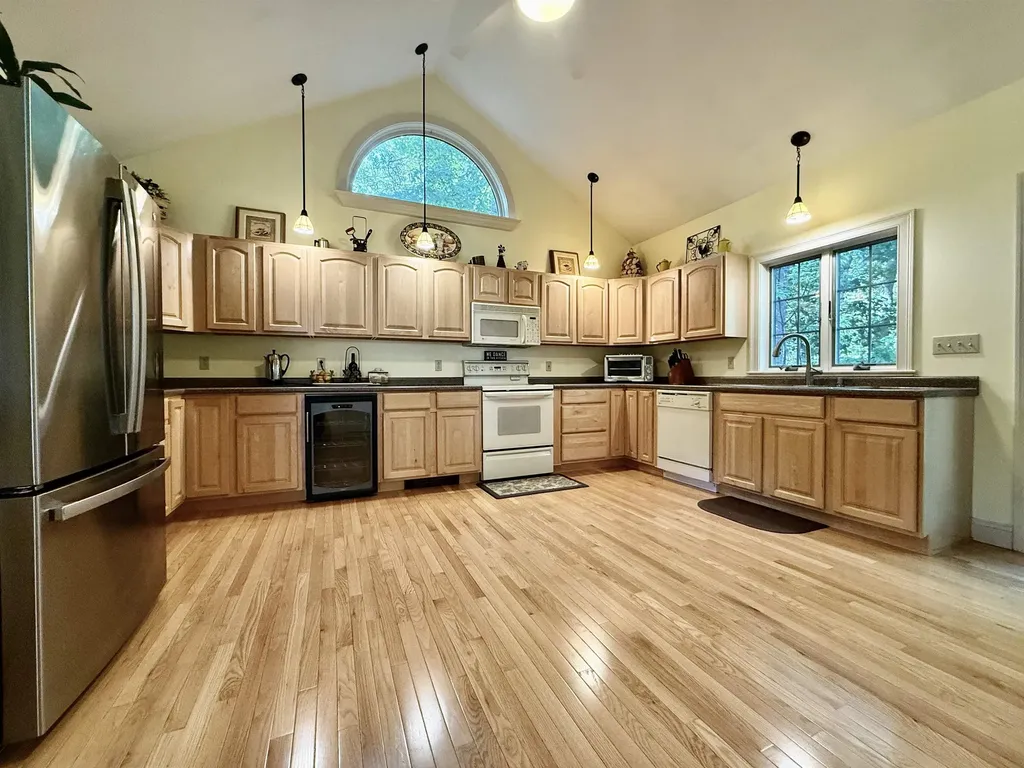 40 Lakewood Drive Alton NH 03810