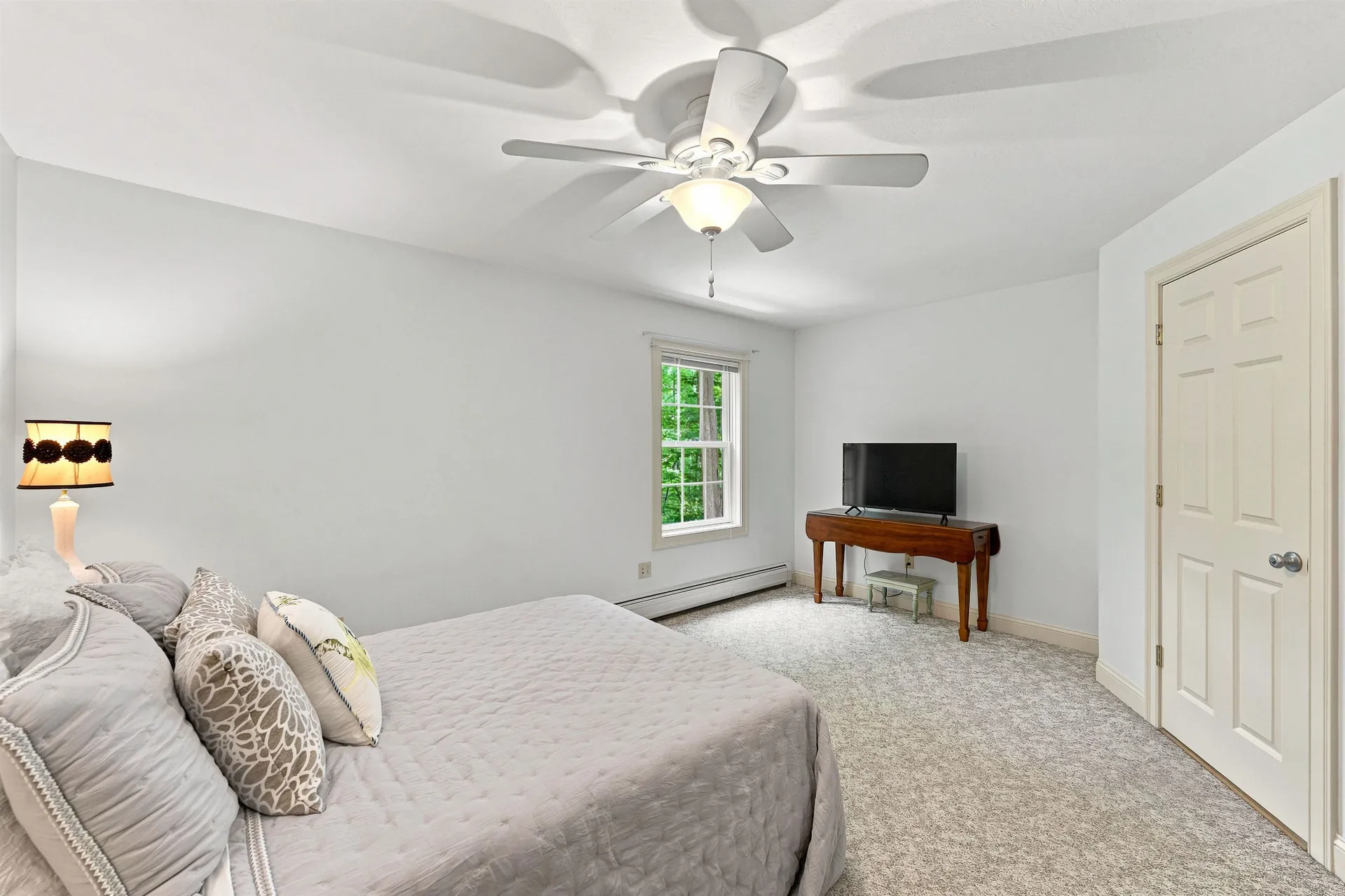 40 Lakewood Drive Alton NH 03810